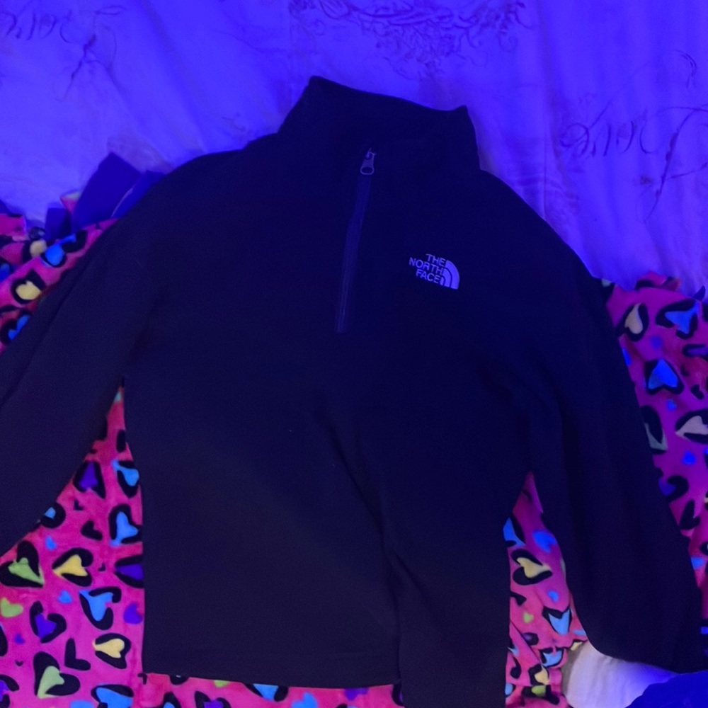 Kids The North Face sweater!